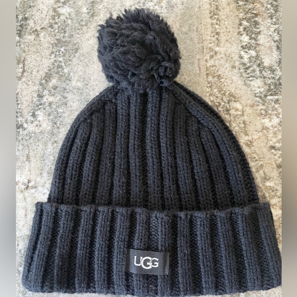 Ugg black knit hat